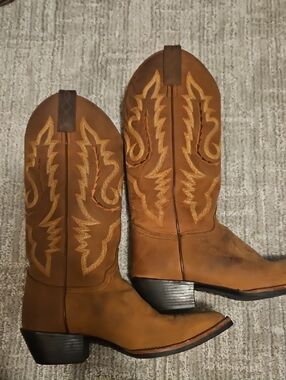 Justin Cowboy Boot